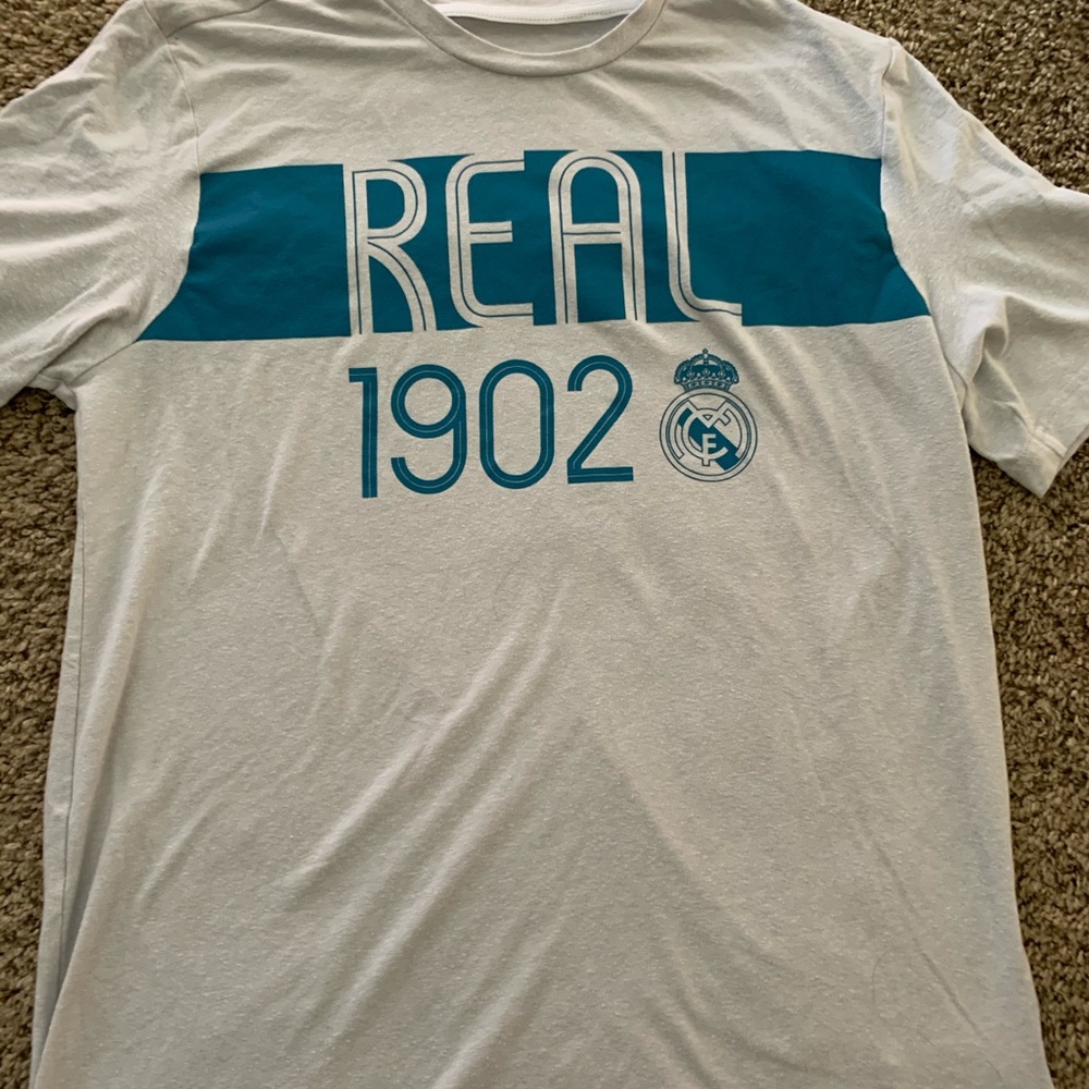 Boys Adidas Real Madrid t-shirt - XL